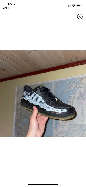 Af1 limited edition - I behov av pengar vill bort med dom bara. Tror dom är 400$ ish på stockx