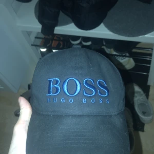 Hugo boss keps - Säljer min Hugo boss keps, onesize Nypris: 699:-
