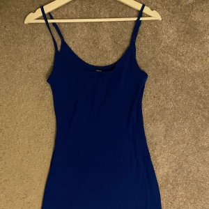 Klänning - Skims linande klänning, oanvänd