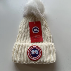 Canada Goose mössa  - Helt ny Canada Goose mössa