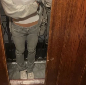 Ltb jeans - Säljer dessa populära ltb jeans då de aldrig kommer till användning längre. De är i nyskick då de är sparsamt använda. 💗(Lånade bilder)