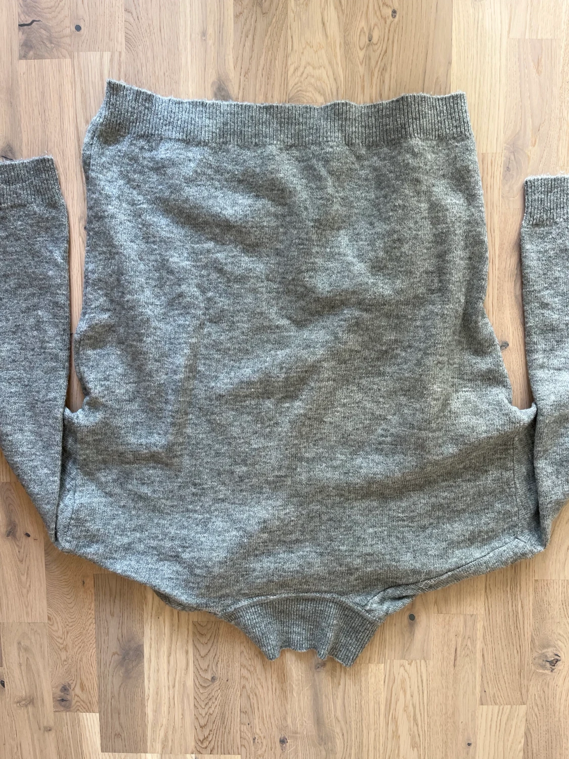 Tunn stickad tröja - 90