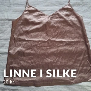 Linne i silke - Väldigt fint linne i silke från Esmara. Strl 36. Några få "repor"/skönhetsfel då materialet tyvärr är väldigt känsligt. Men inget man tänker på.  Köparen står för frakt.