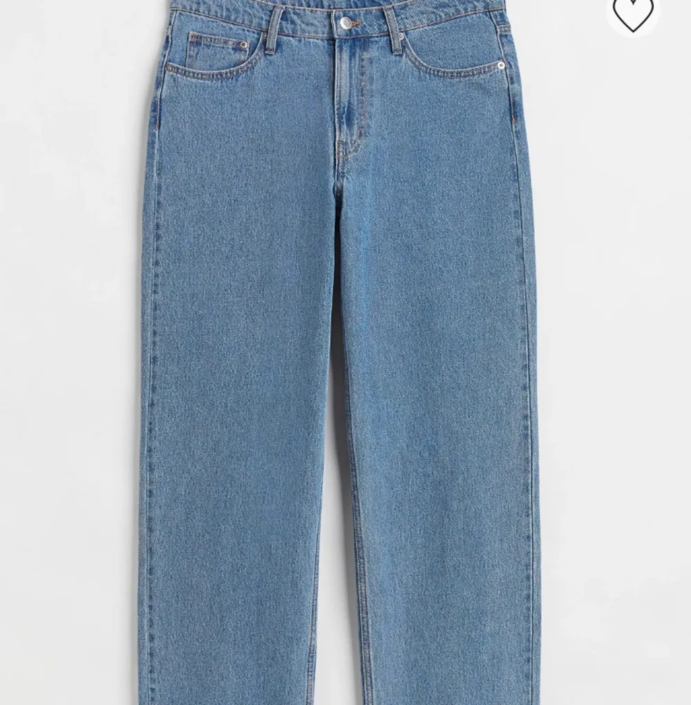 Lågmidjade jeans från HM❤️ vid intresse fixar jag självklart egna bilder❤️. Jeans & Byxor.