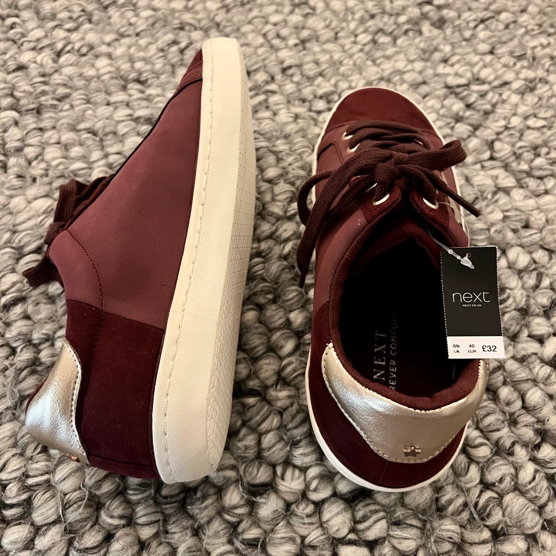 Oanvända stjärn skor - 91