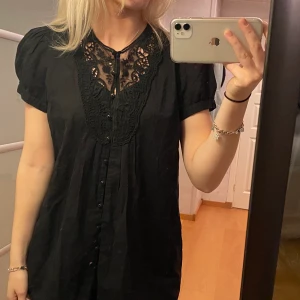 Blus  - Super snygg tröja som inte kommer till användning! Skriv vid frågor!!💕