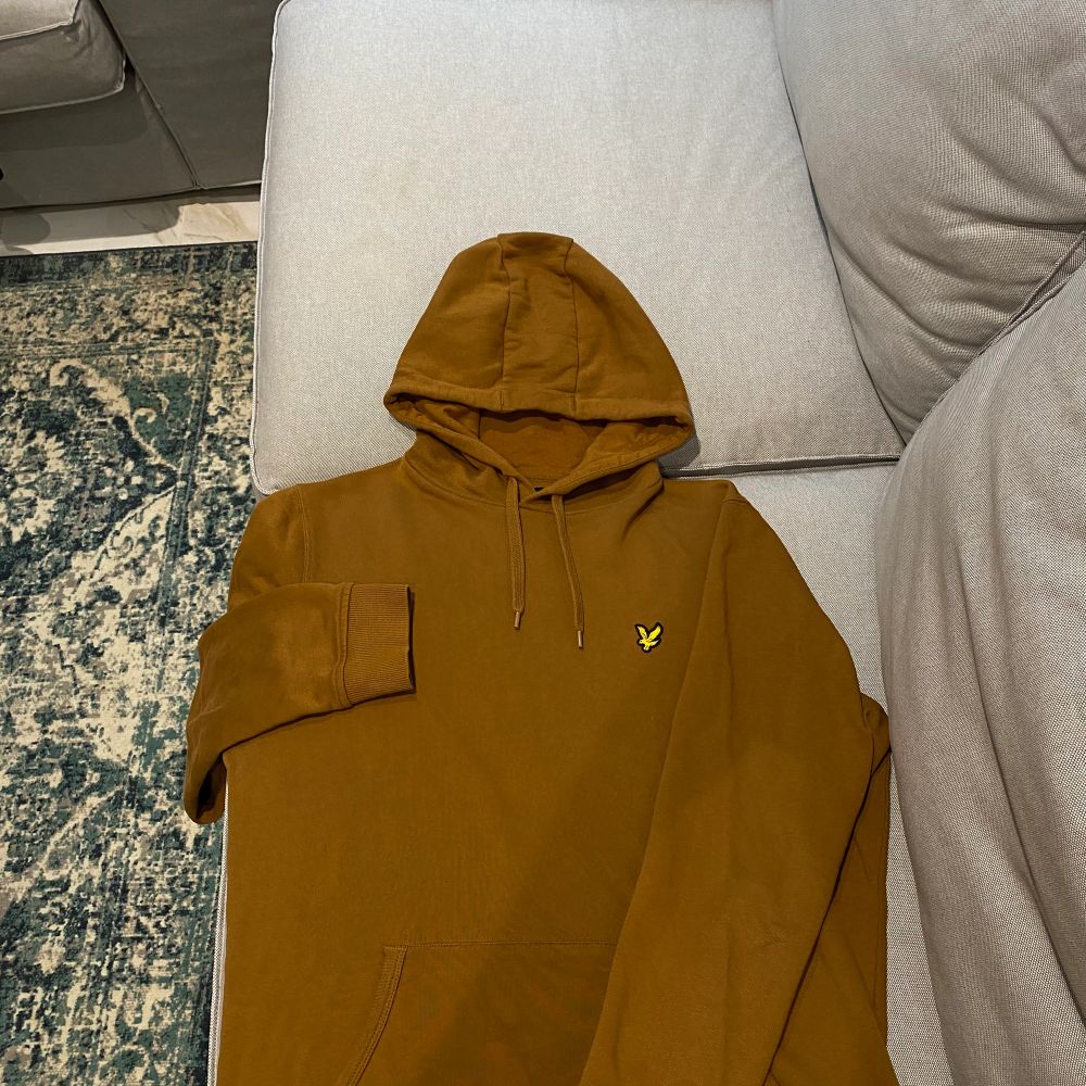 Lyle&Scott hoodie i bra skick använd få gånger.. Huvtröjor & Träningströjor.