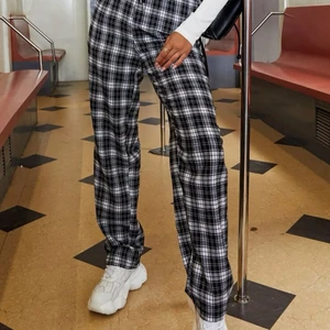 Byxa - Superfina byxor, aldrig använda i fint skick. Skriv för fler bilder 