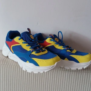 Lidl skor  - Världens drippigaste skor, helt oanvända , frakt tillkommer 