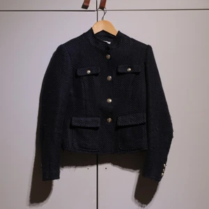 Blue Chanel-like blazer with gold buttons - Blue blazer with gold buttons that have a Chanel-look. In good condition. 