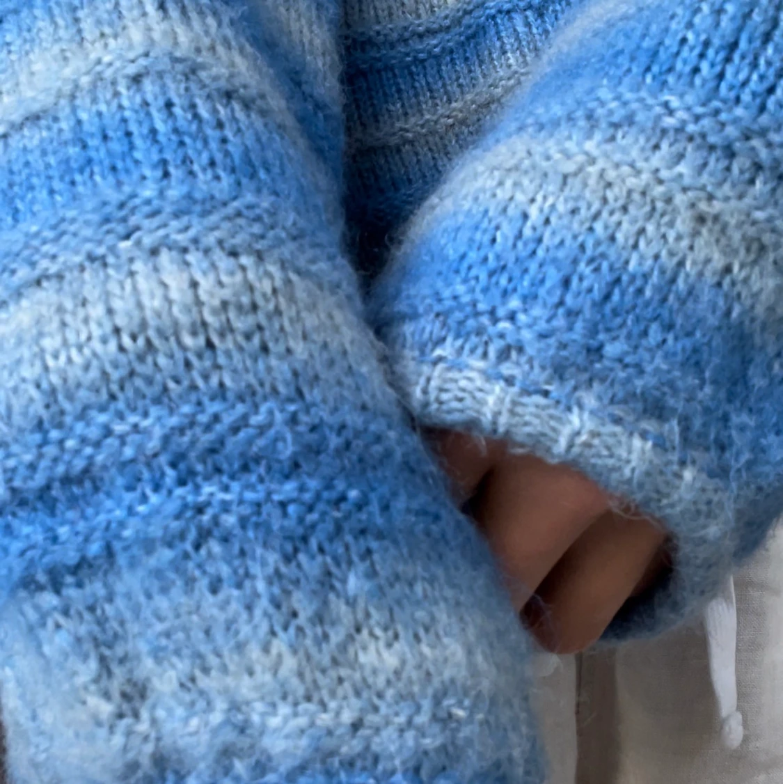 Stickad tröja  - 91