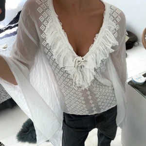 Blus - Säljer denna så fina blusen, strl XS 🤎🤎