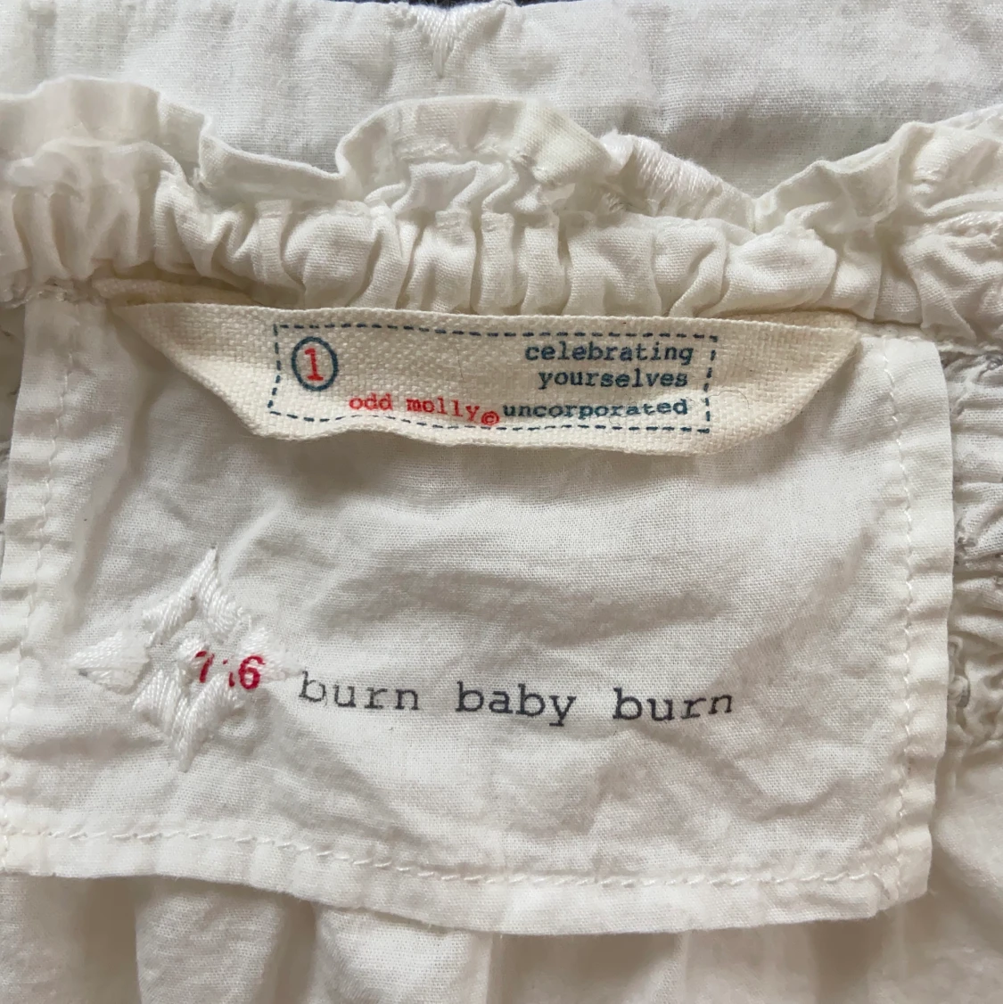 Vit långärmad Odd Molly blus  - 91