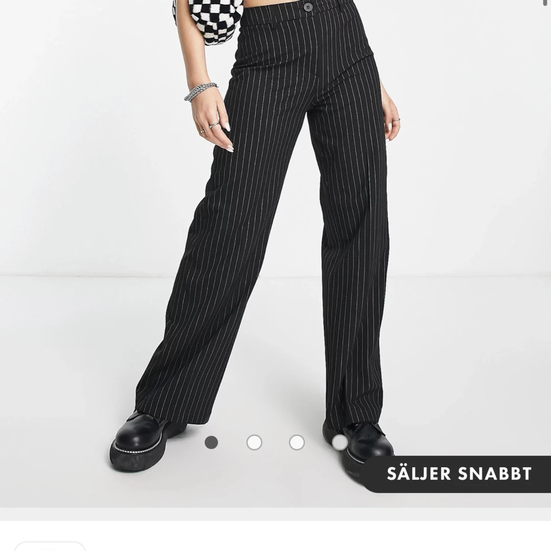 Kritstrecksrandig kostymbyxa 