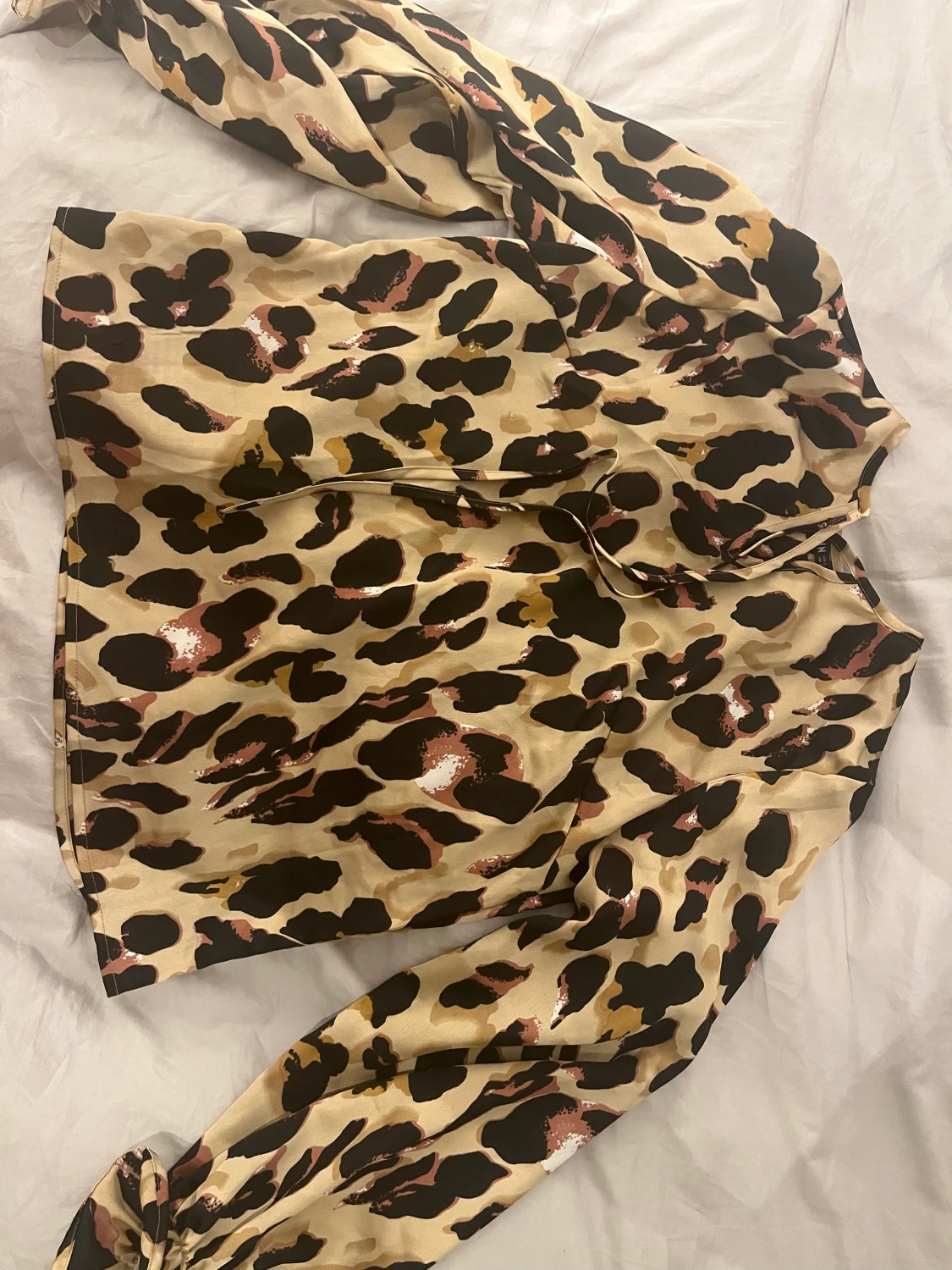Blus leopard tröja 