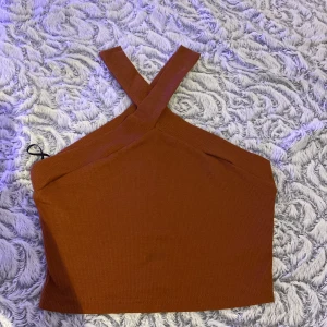 Söt topp  - Använd 0 gånger den är som ny