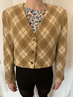 Valentino blazer, size 38 - Vintage Valentino blazer in excellent condition 