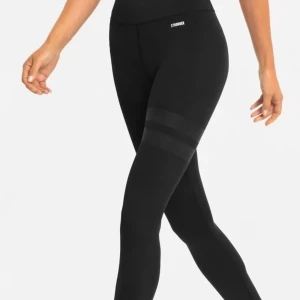 Stronger - träningsbyxor  - Säljer dessa Steonger tights. Använda men i bra skick.