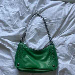 Väska - Jättebra skick knappt använd