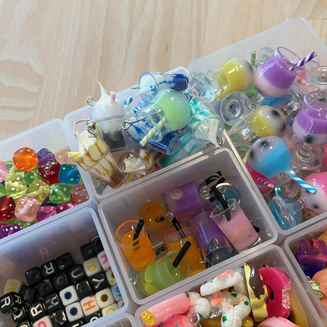 Pärlor och berlocker - 90