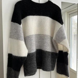 Stickad tröja - Världens finaste stickade tröja i mohair och ull!!!!!! Nypris 600