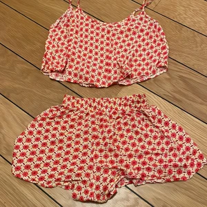 Set top och shorts XS - Blommig sommar set top och shorts storlek XS 