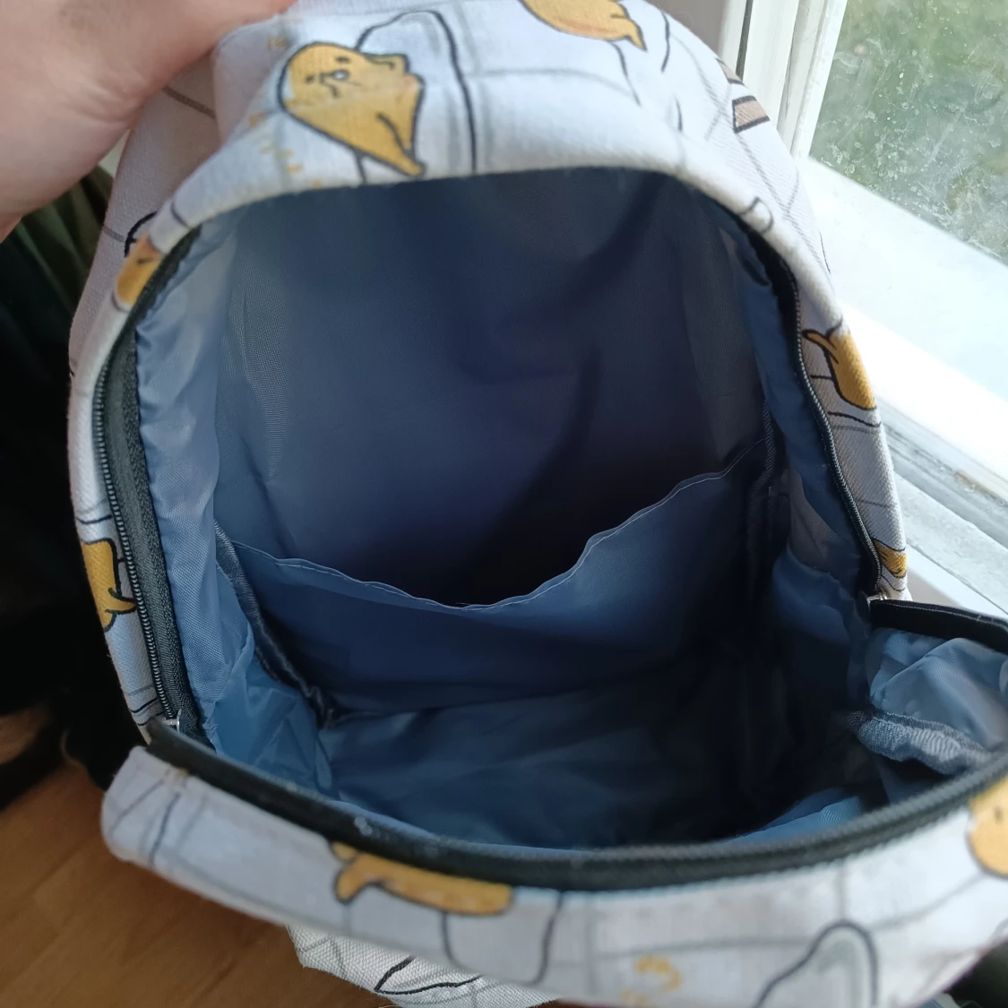 Gudetama sanrio ryggsäck  - 91