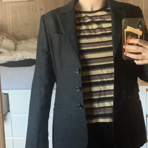 svart linnékavaj - en jättefin linnekavaj