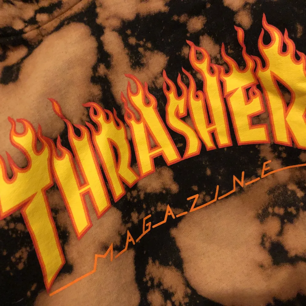 Batikfärgad cropped Thrasher hoodie . Hoodies.