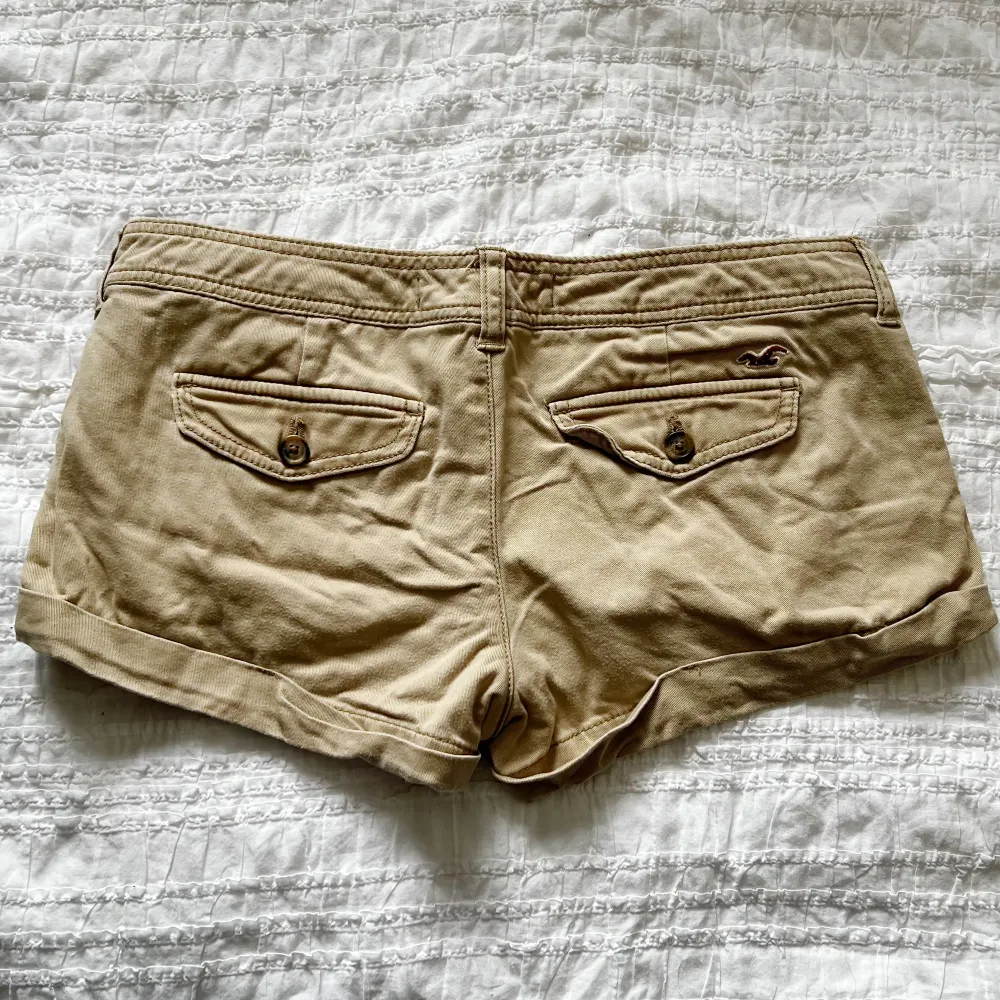 Använda men i bra skick. Storlek 5 (W27). Shorts.