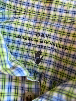 Skjorta DAY Birger & Mikkelsen - Herrskjorta, storlek S. Blå, vit grön rutig. 100% bomull. 