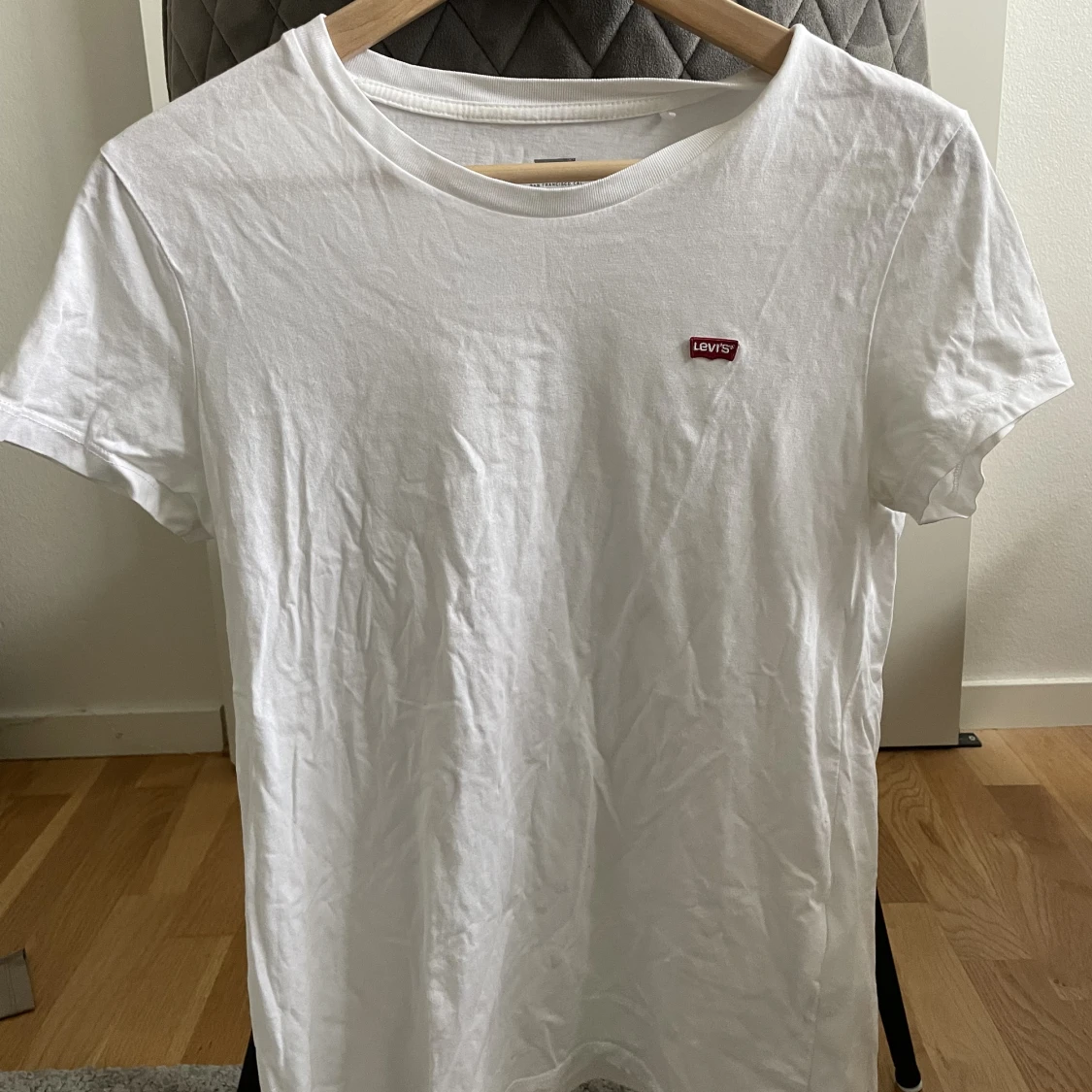 Levi’s t-shirt
