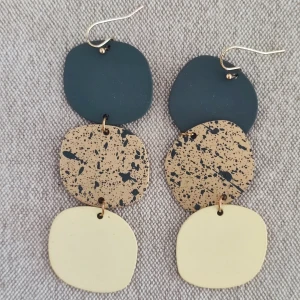 Örhängen  - Hela & rena 