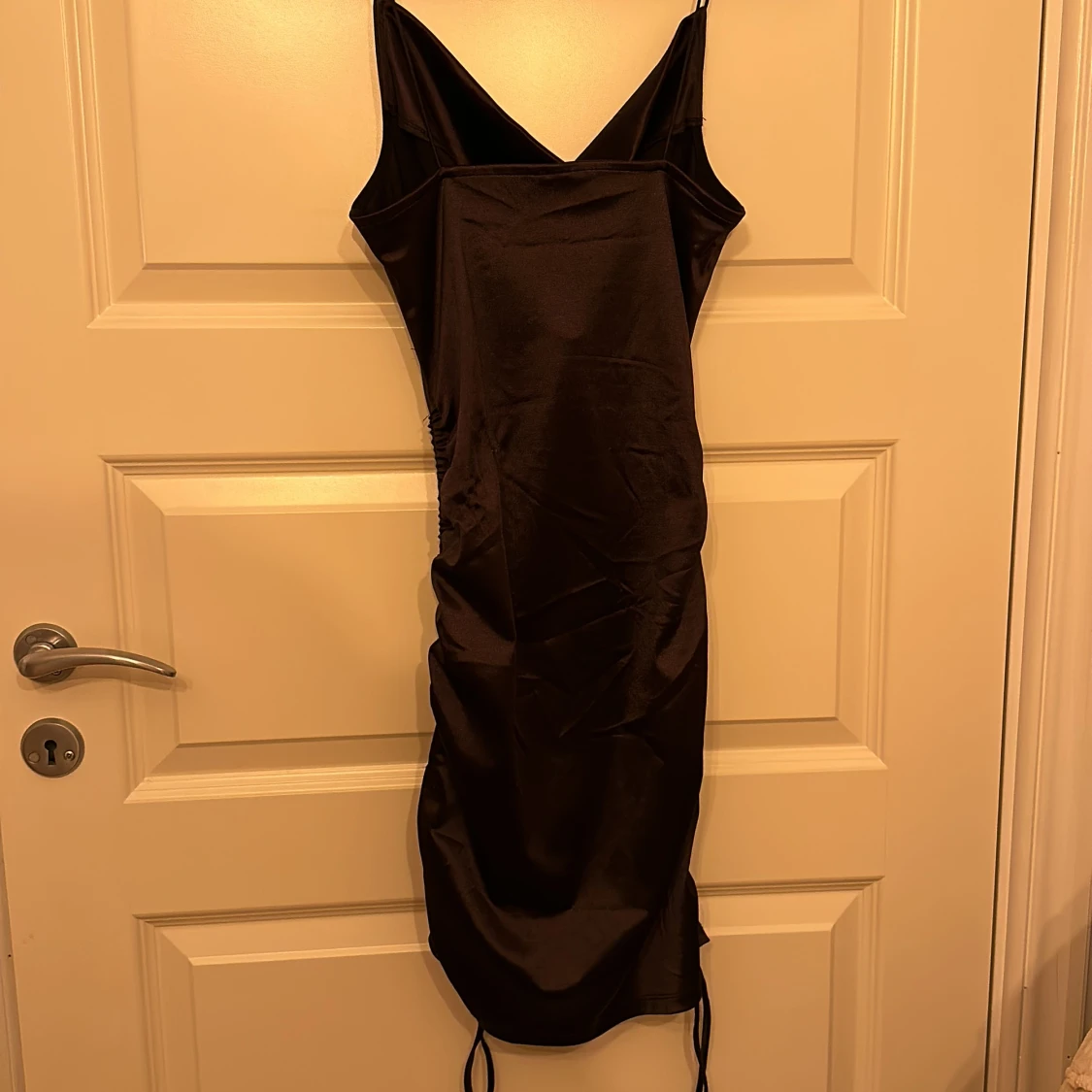 Satin klänning  - 90