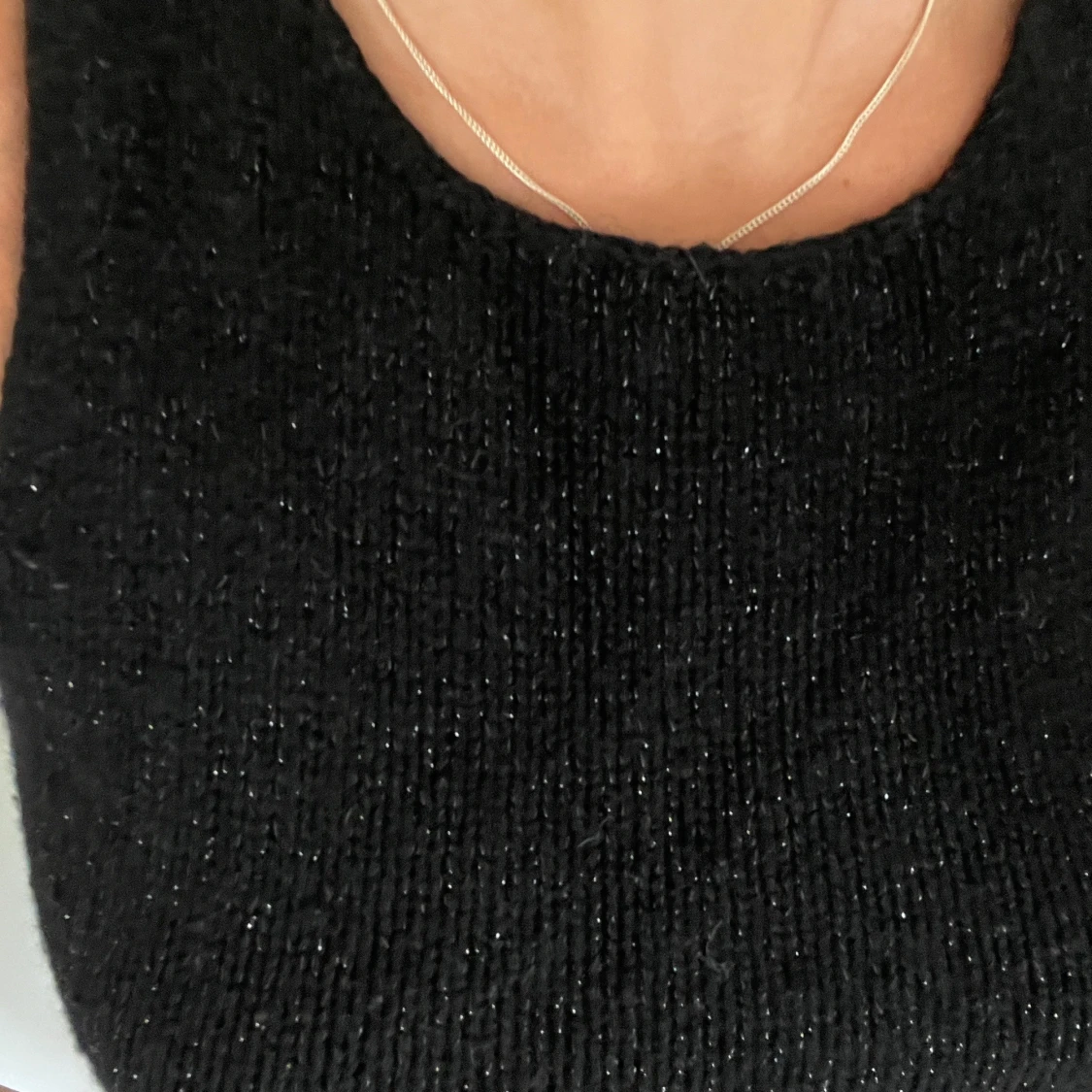 Stickat glittrigt linne - 90