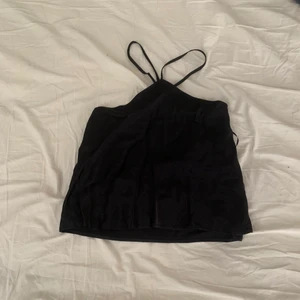 Halternecktop - Aldrig använd , som ny