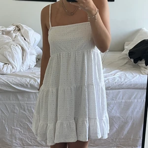 Klänning💕 - Så fin klänning från pull and bear💕💕