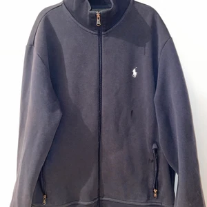 Ralph Lauren Cardigan - Bra skick, har använts men syns ej