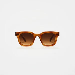 Solglasögon - Chimi 04 Havana - Nypris 1200kr. I väldigt gott skick och sparsamt använda. Ganska sällsynt färg, pris kan diskuteras!  (Fodral och putsduk ingår)