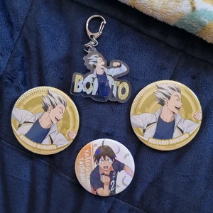 Haikyu!!  - Bokuto pin x2 50:- styck  Yamaguchi pin x1 50:- Bokuto keuchain x1 50:-  Eller 150:- för allt🌟   Swish 🌟  Har fått många dubbletter🌟  
