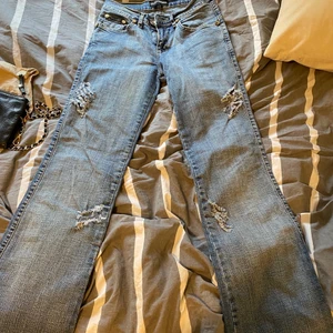 Jeans  - Lågmidjade bootcut Dolce&Gabbana jeans💟 Passar mig som har xs/s och är 164