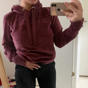 Huvtröja - Använd fåtal gånger, passar XS oxkså 