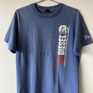 Diesel T-shirt  - Vintage Diesel T-shirt i superfint skick! 