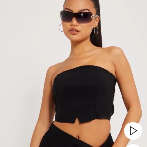 Corset topp - Super snygg corset topp, skriv gärna om ni har några  frågor!