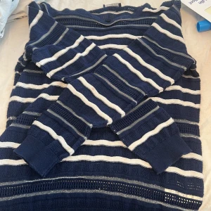 Stickat tröja - Stickat