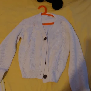 Kofta - Den är fin. Är bra i skcik. Säljer den för 50 kr.