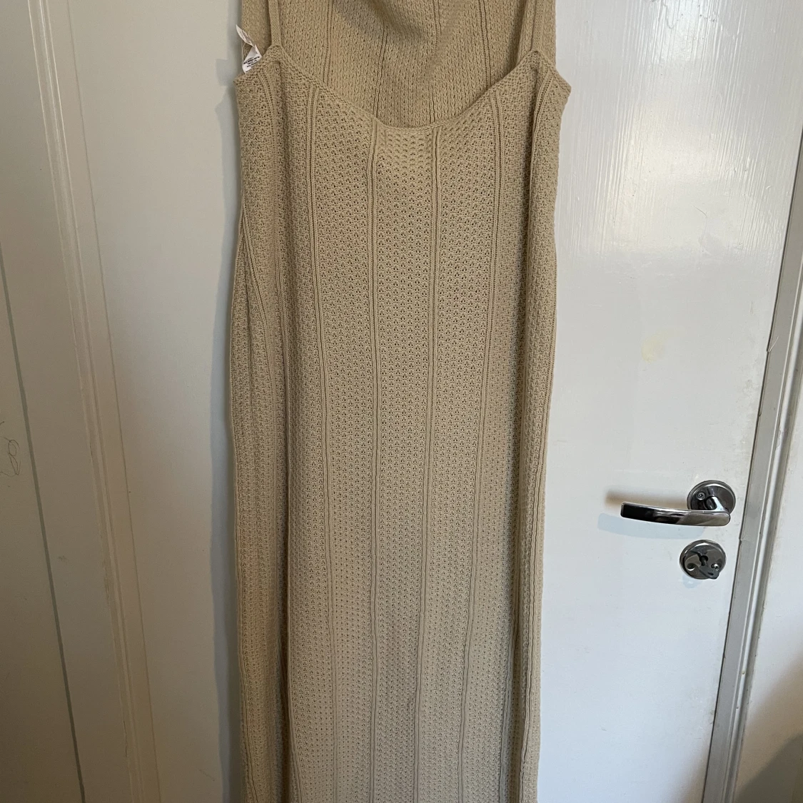 Sand besch klänning . Stickad - 90