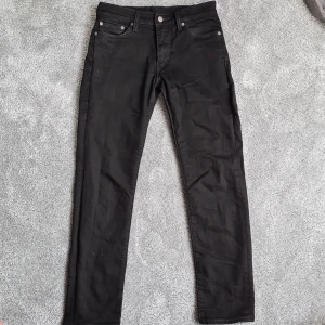 Levis jeans I nyskick! - Levis jeans i mycket bra skick. Använda bara ett par gånger   W29 L30  Nypris 1300kr