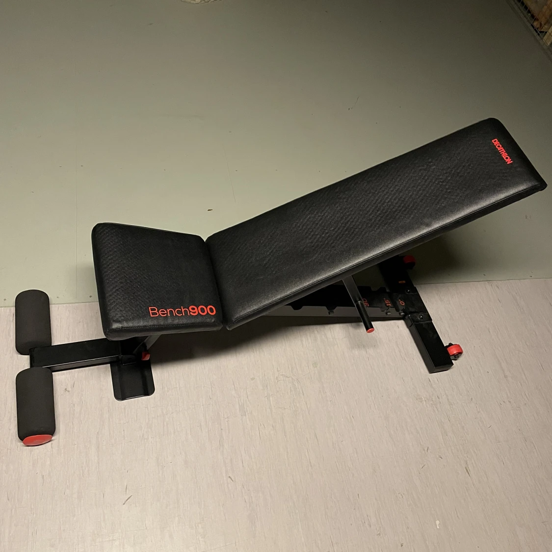 Justerbar träningsbänk - 90