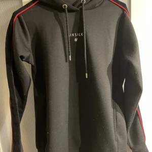 Siksilk hoodie  - Tröja från siksilk storlek 36,  150kr  